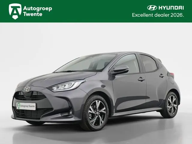 Toyota Yaris 1.5 Hybrid 115 Dynamic | LED | Camera | Private lease 459,- p.m.