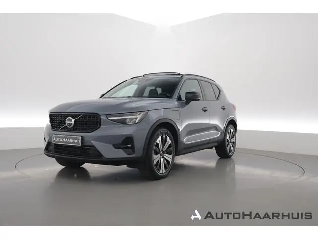 Volvo XC40 1.5 T5 Plug-in hybrid Ultimate Dark | SOH 95.4% | Pano | Bliss | Stoel-Stuurverw. | Memor...