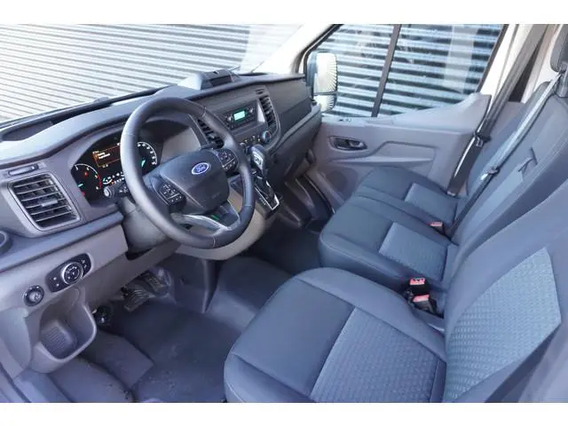 Ford Transit 350 L3H2 130pk Automaat Cruise control Airco Parkeersensoren 3-Zits Laadruimte pakket