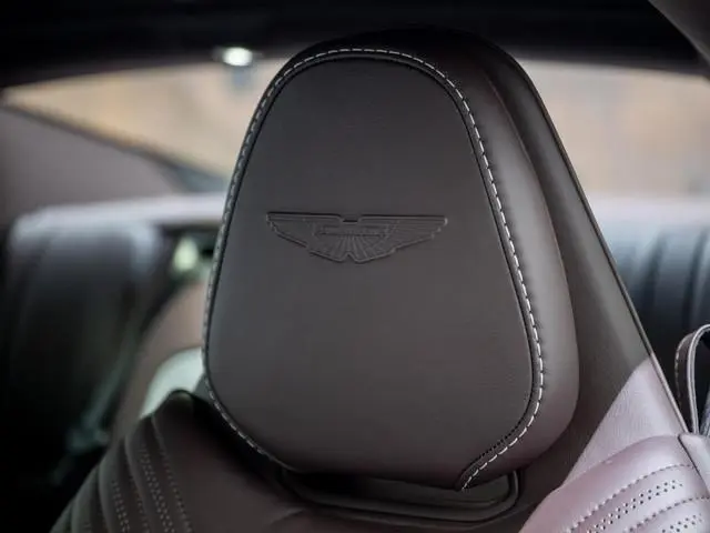 Aston Martin DB11