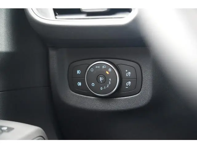 Ford E-Transit Courier