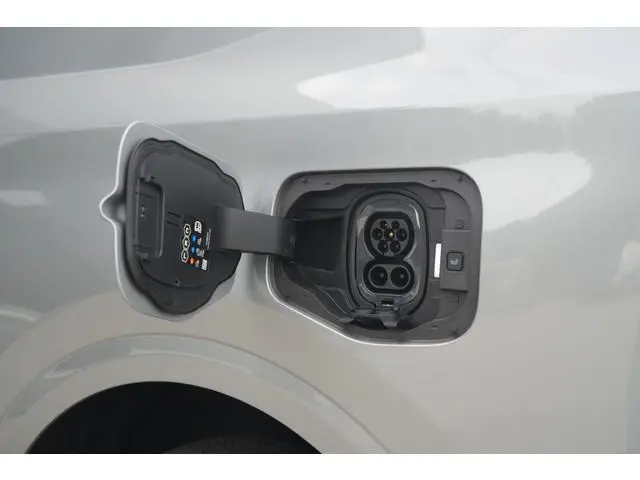Ford E-Transit Courier
