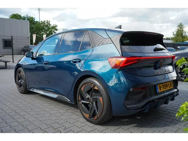 Cupra Born