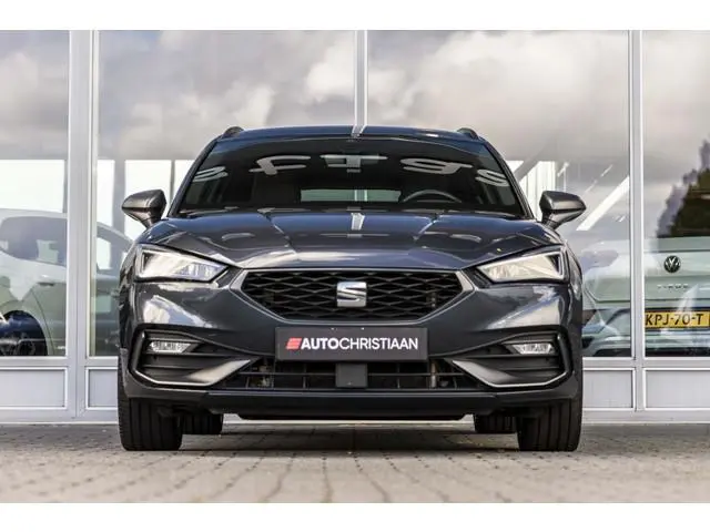 SEAT Leon Sportstourer 1.4 TSI eHybrid PHEV FR | SOH 97% | Trekhaak | ACC | NL auto