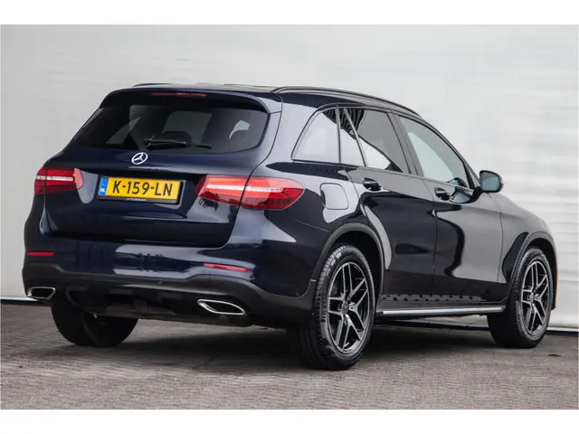 Mercedes-Benz GLC-klasse 250 4MATIC AMG Premium, Distronic, Head-up, Leder, Trekhaak