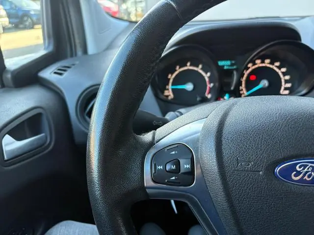 Ford Transit Courier