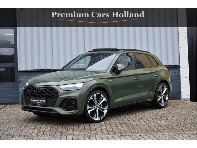 Audi Q5 55 TFSI e S-Line 367 Pk Pano Luchtvering Memory Leder Trekhaak Oled Matrix ACC 21 Inch