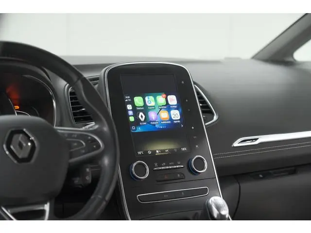 Renault Scénic TCe 140 Intens | Trekhaak | Camera | Panoramadak | Navigatie
