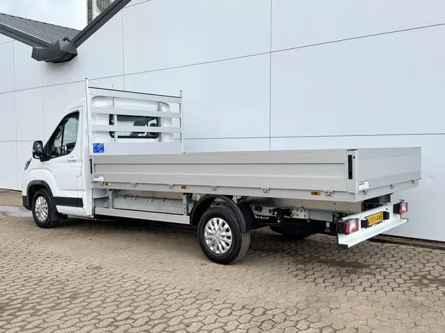 Maxus eDeliver 9 65kWh 204PK Nieuw! Open Laadbak 172km WLTP 100% Elektrisch Airco Adaptieve Cruise C...