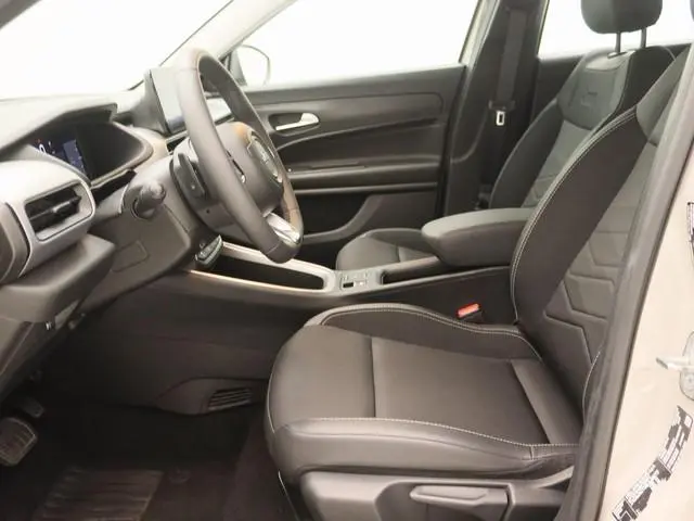 Jeep Avenger 1.2 e-Hybrid Altitude | Camera | Apple Carplay | Climate Control |