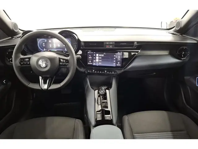 Alfa Romeo Junior Elettrica 54 kWh