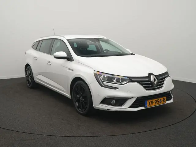 Renault Mégane Estate 1.3 TCe Bose - RIJKLAARPRIJS - All Seasonbanden - Achteruitrijcamera - Trekhaa...