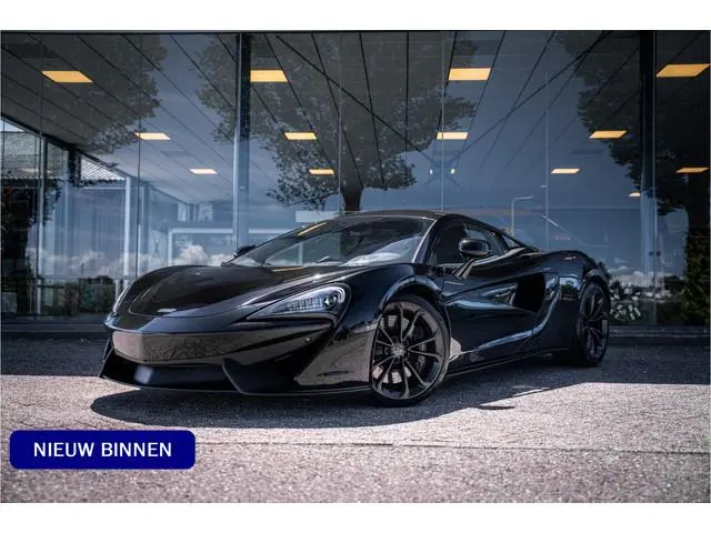 McLaren 540C **Nose Lift ** Sportuitlaat ** Carbon ** Bowers & Wilkins ** **DEALER ONDERHOUDEN**