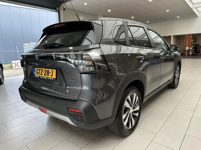 Suzuki S-Cross