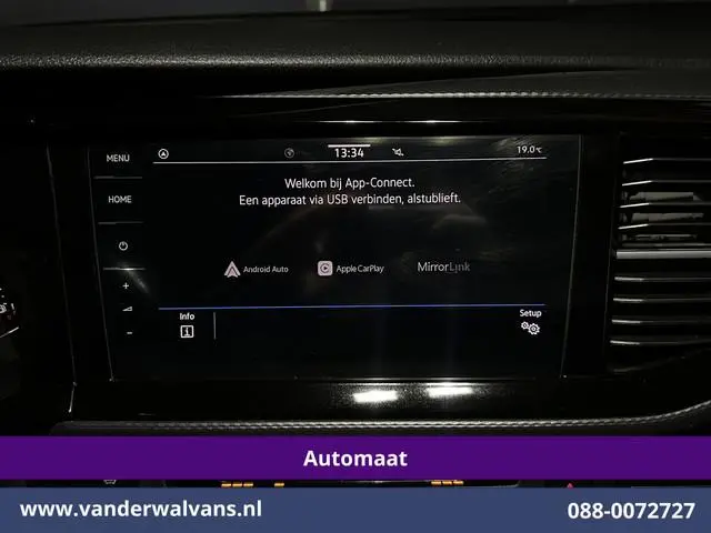 Volkswagen Transporter 2.0 TDI 200pk Automaat L2H1 Bulli inrichting Euro6 Airco | Camera | 2500kg Tr...