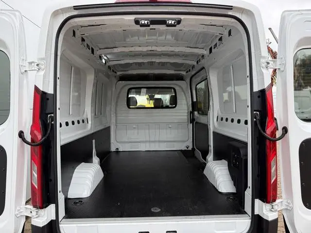 Maxus eDeliver9