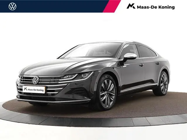 Volkswagen Arteon 1.4 TSI 218pk DSG eHybrid Elegance Business · Wegklapbare Trekhaak · Camera · Appl...