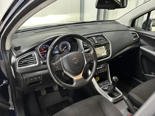 Suzuki S-Cross