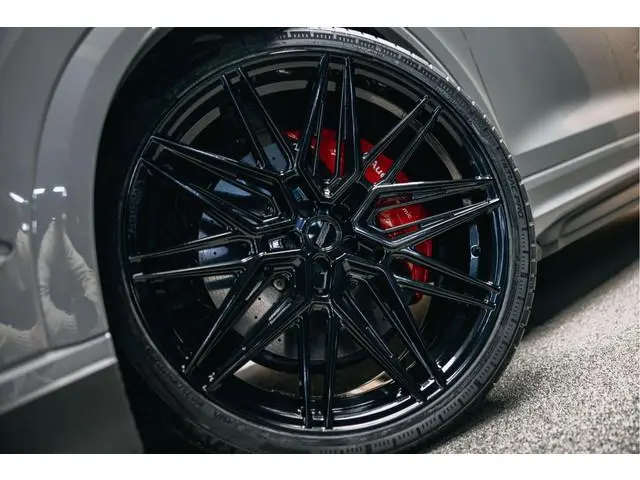 Audi RSQ8 Performance 4.0 TFSI RSQ8 quattro Performance Urban Face-lift Audi RSQ8 performance Urban...