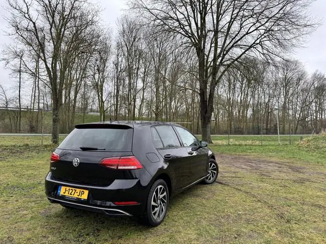 Volkswagen Golf 1.0 TSI 116PK Highline | NAVIGATIE | ADAP. CRUISE | CAMERA | SENSOREN |