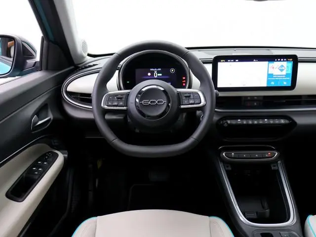 Fiat 600e La Prima 54 kWh | Private lease 519pm | Leder interieur