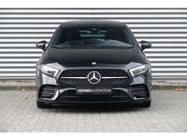 Mercedes-Benz A-klasse 250 Premium Plus AMG Line | Nightpakket | Pano | Camera | Sfeer | Burmester |...