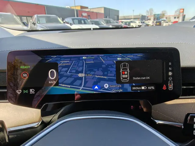 Volvo ES90