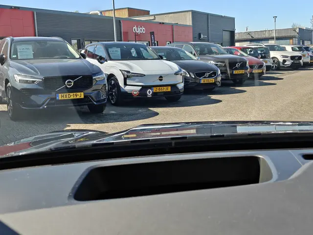 Volvo ES90