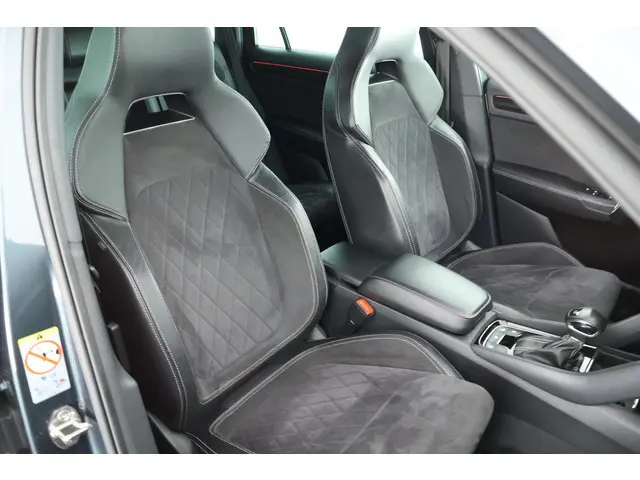 Skoda Kodiaq 1.5 TSI 150pk DSG Sportline Business Trekhaak Camera Keyless Stoelverwarming Virtual Co...