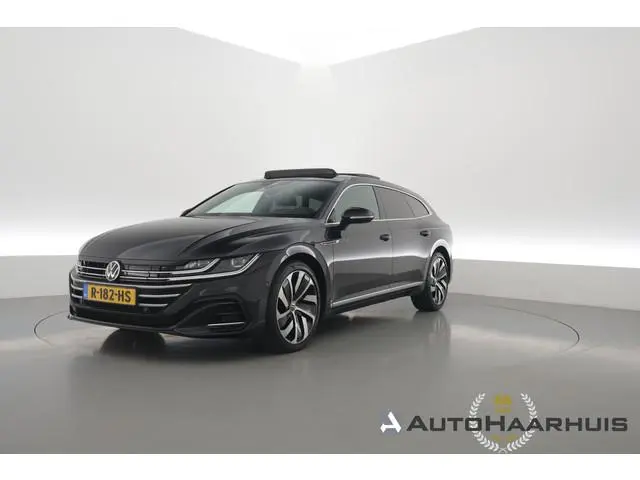 Volkswagen Arteon Shooting Brake 1.4 TSI eHybrid R-Line Business+ | Rijklaar!! | Soh 93% | Pano | HU...