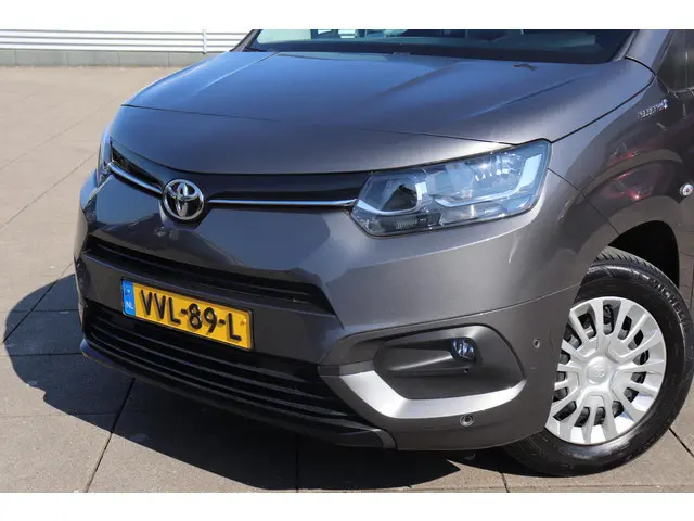 Toyota pro-ace