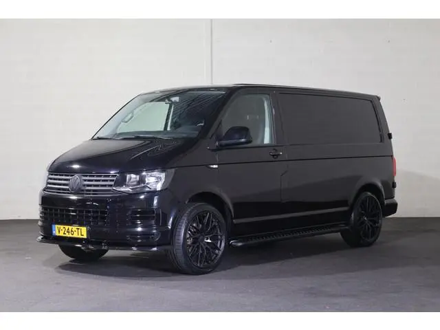 Volkswagen Transporter 2.0 TDI L1 H1 Black Edition