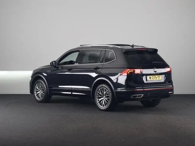 Volkswagen Tiguan Allspace 1.5 TSI R-Line Business+ 7p. |150 pk Automaat (DSG) |R-line  | Navigatie...
