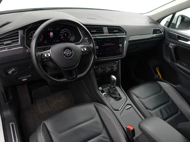 Volkswagen Tiguan 1.5 TSI 150pk R Line Aut- Panoramadak, Memory, Ada Cruise, Virtual Cockpit, Xenon...