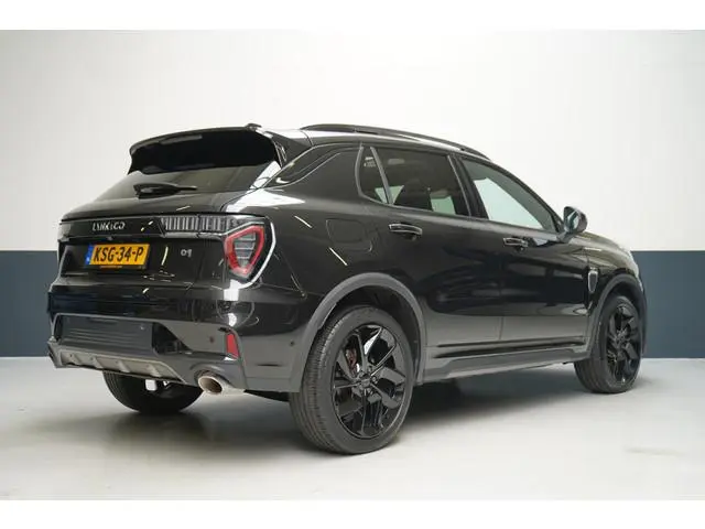 Lynk & Co 01