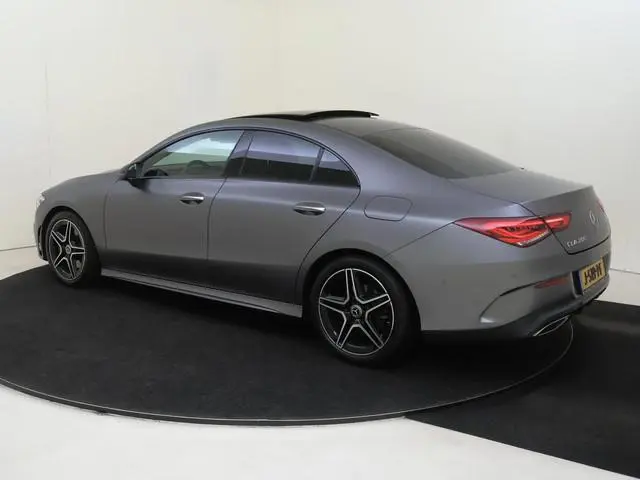Mercedes-Benz CLA-klasse 200 Business Solution AMG / Panoramadak/ DISTRONIC/ Sfeerverlichting/ Night