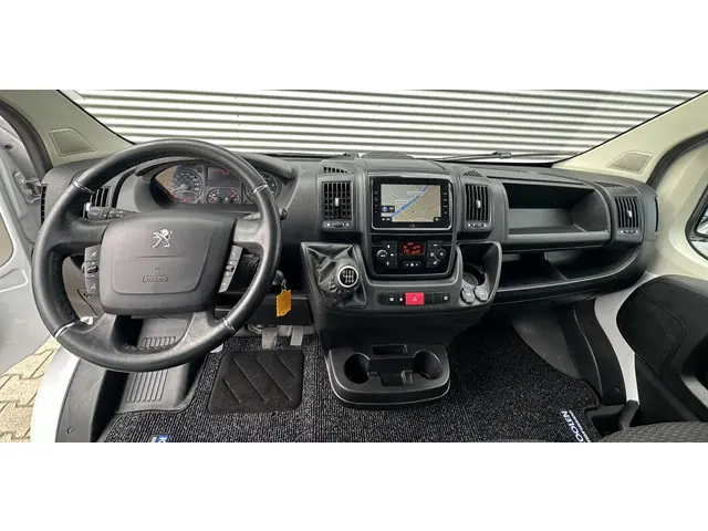 Peugeot Boxer 435 2.2 BlueHDi 140 L3H2 Navi|Cruise|airco