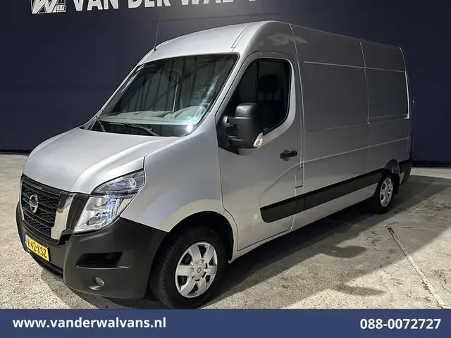 Nissan NV400