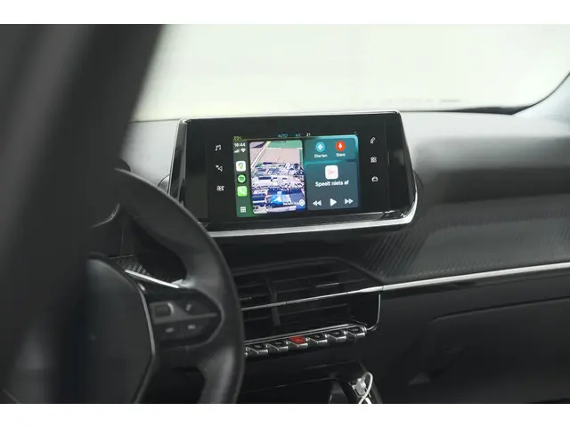 Peugeot e-2008 EV Allure 50 kWh | SOH=96.7 % | 3 Fase Laadfunctie | Camera | Navigatie | Parkeersens...