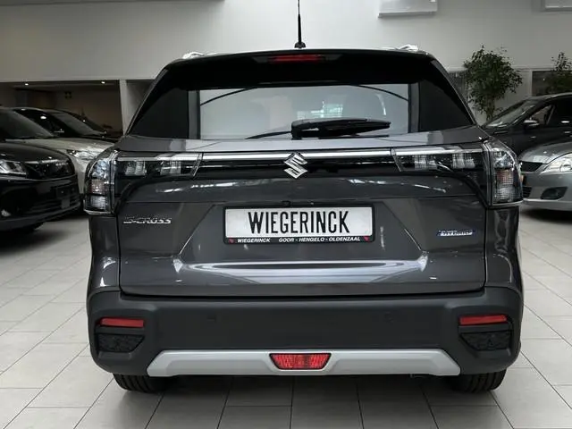 Suzuki S-Cross