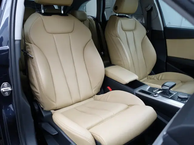 Audi A4 Avant 1.4 TFSI Pro Line Aut- Dealer Onderhouden, Eerste Eigenaar, Sport Leder, Xenon Led, Pa...