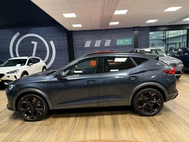 CUPRA Formentor 1.4 e-Hybrid VZ Copper Edition 245PK|Memoryseat|trekhaak|Navi|Carplay|stoelverwarmin...