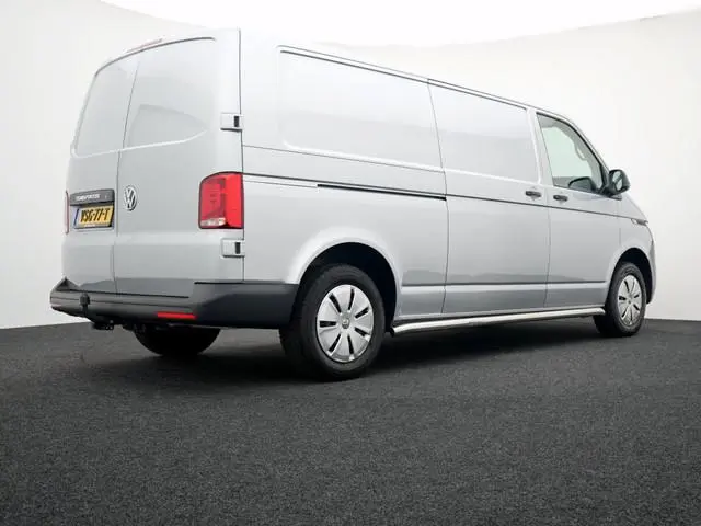 Volkswagen Transporter 2.0 TDI L2H1 Comfortline | Trekhaak | Navigatie | All-seasonbanden