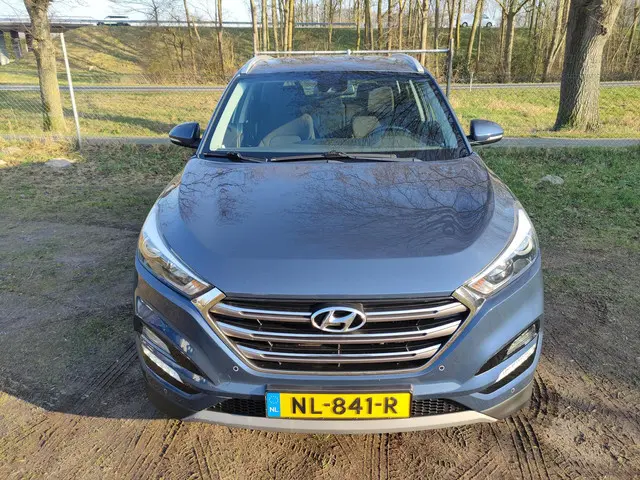 Hyundai Tucson 1.6 T-GDi 177PK Comfort | TREKHAAK 1.900KG | CLIMA | STOELVERWARMING | CRUISE | NAVI...