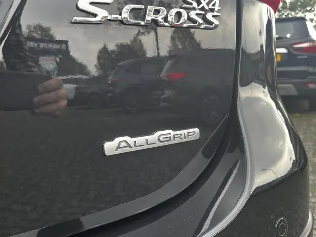 Suzuki S-Cross