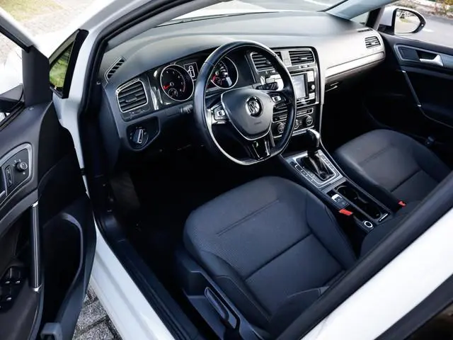 Volkswagen Golf Variant 1.5 TGI CNG Comfortline 1e-Eig. & Dealer-Onderh. BOVAG-Garantie. NL-Auto.