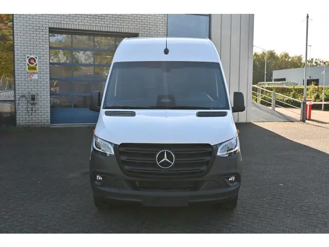 Mercedes-Benz Sprinter 317 CDI L2H2 Pro LED, Geveerde stoel, Navigatie met camera