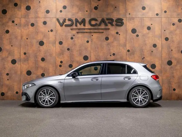 Mercedes-Benz A-klasse AMG 45 4MATIC+ | Pano | Memory | Burmester | 360° | Multibeam |