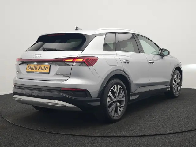 Audi Q4 e-tron 50 quattro Advanced edition 77 kWh 300pk Dealer O.H. | Apple Carplay | Voorstoelen Ve...