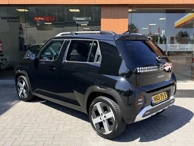 Hyundai INSTER Evolve Plus 49 kWh Apple/Android carplay | LM-velgen |Stoelverwarming | Warmtepomp